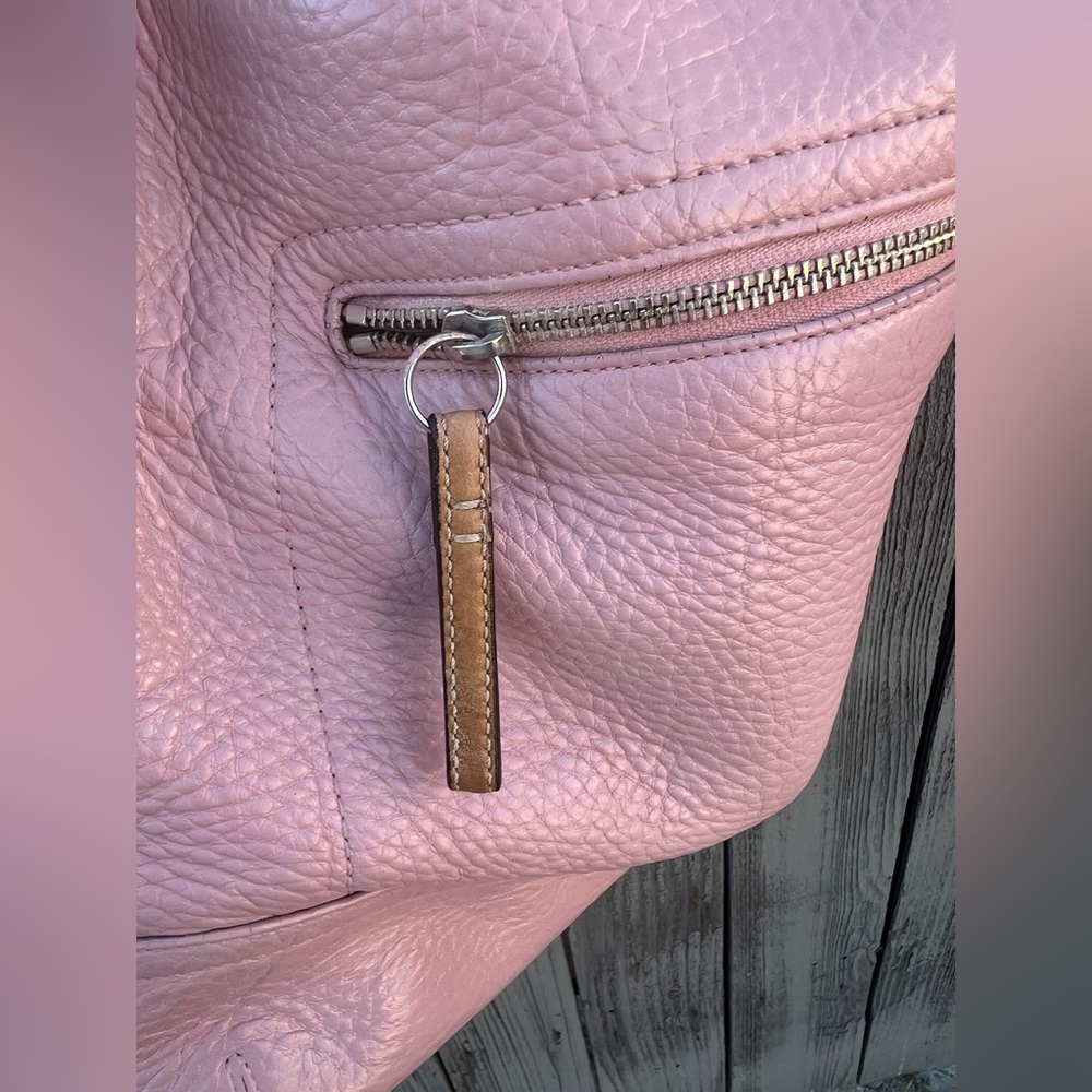 Coach Large pebbled leather Hobo bag in soft pink. - Picture 11 of 17